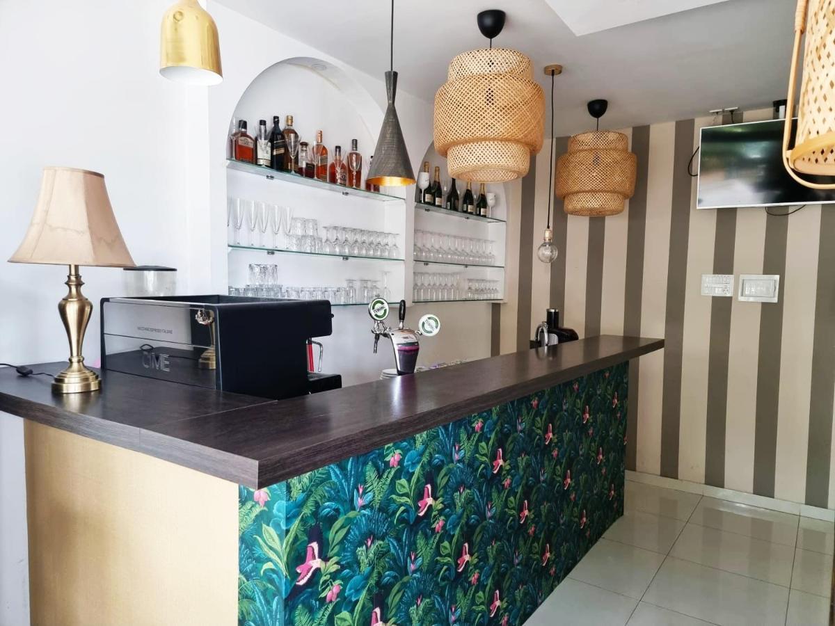Hotel Bonaca Макарска Екстериор снимка