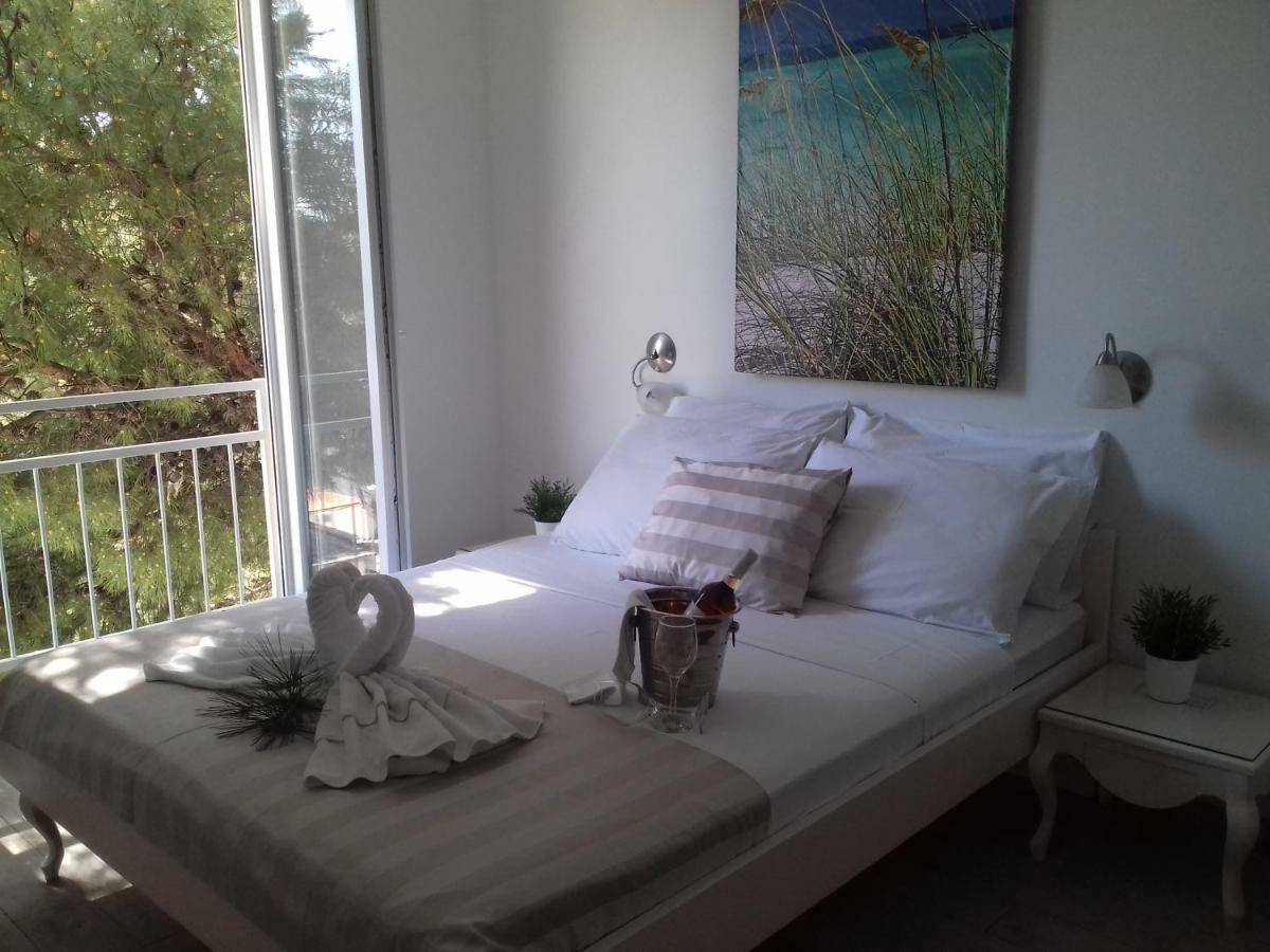 Hotel Bonaca Макарска Екстериор снимка